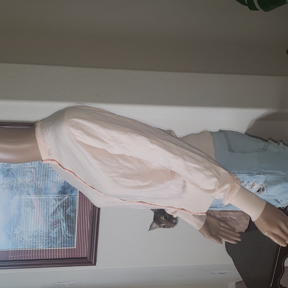 1950's vintage Ban Lon pink perforated neckline button up ribbed hems - Picture 5 of 9